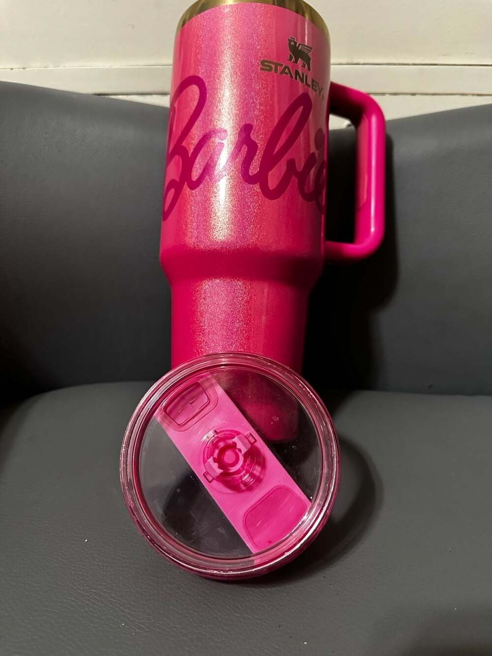 Stanley x Barbie Icon 40oz Quencher H2.0 FlowState Tumbler - Picture 9 of 12